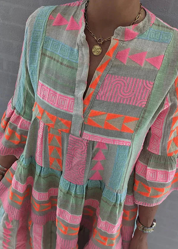 Ava | Robe d'été en chanvre chic à décolleté en V