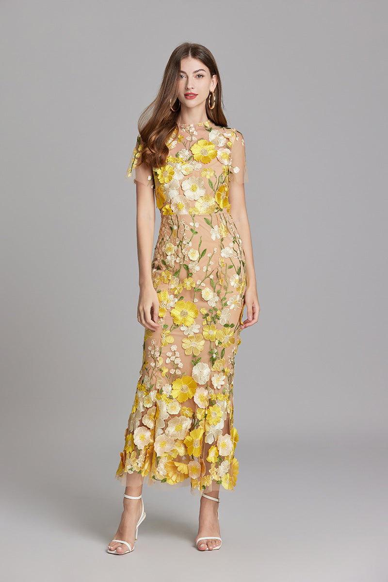 Andrea - Robe maxi transparente avec broderie délicate