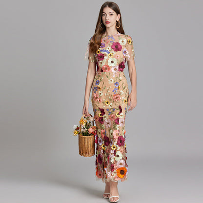 Andrea - Robe maxi transparente avec broderie délicate