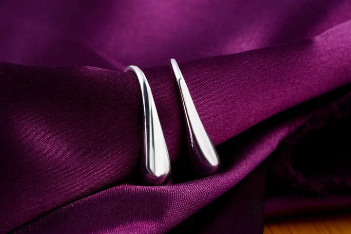 Boucles d'oreilles créoles en argent sterling en forme de goutte d'eau