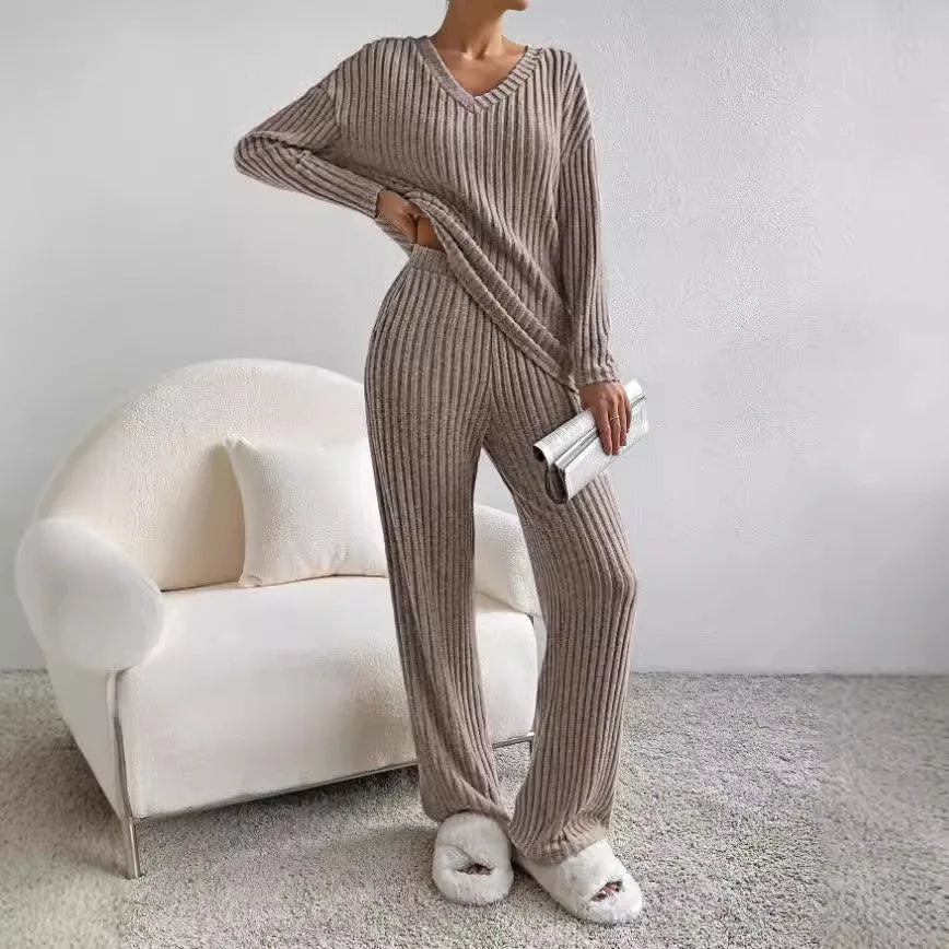CALYNTHA – ENSEMBLE DEUX PIÈCES EN TRICOT À COL EN V