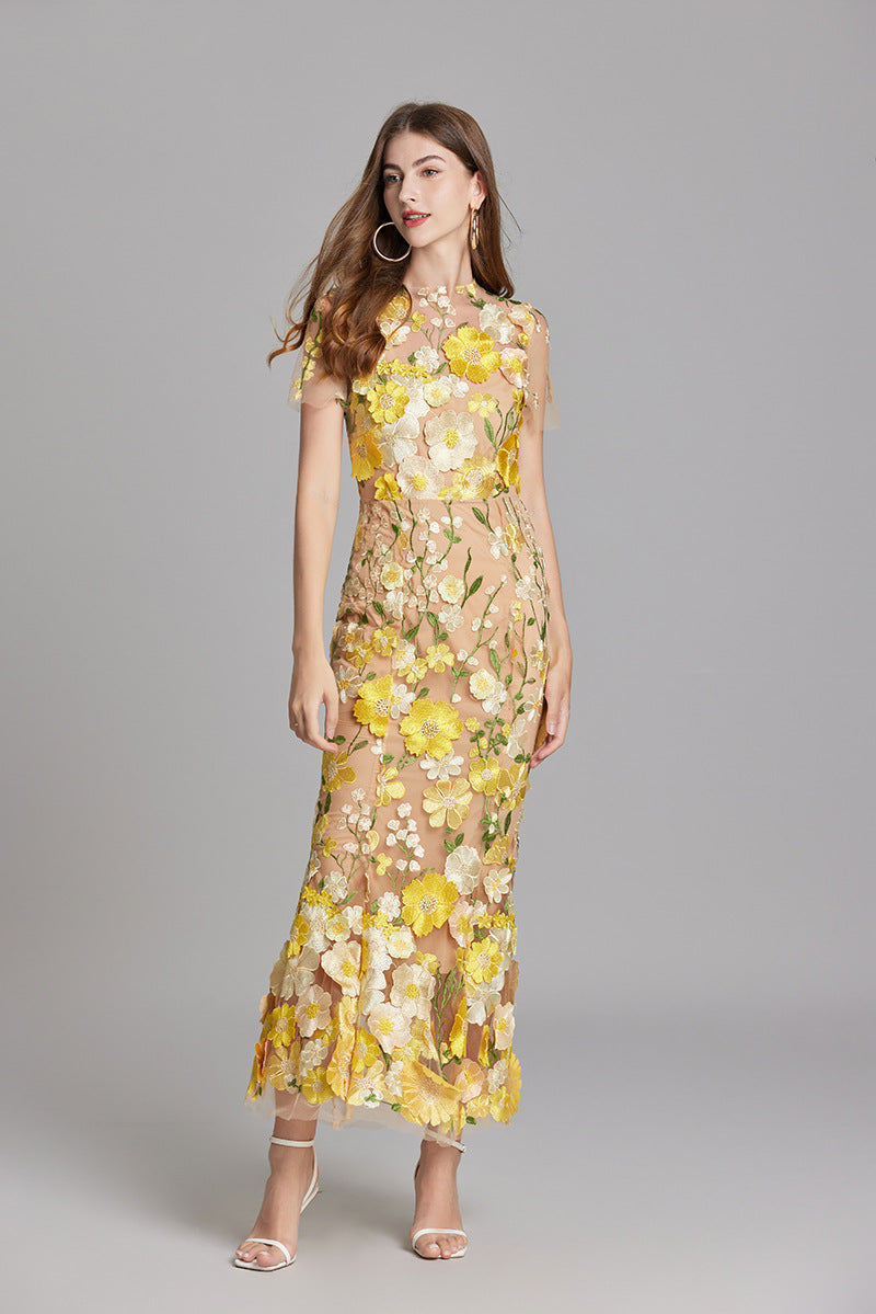 Andrea - Robe maxi transparente avec broderie délicate