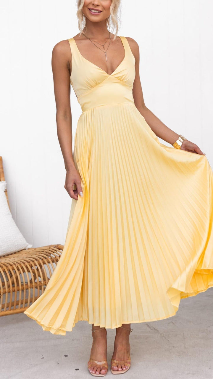 Aby™ | Robe Maxi Plissée Jaune à Décolleté en V