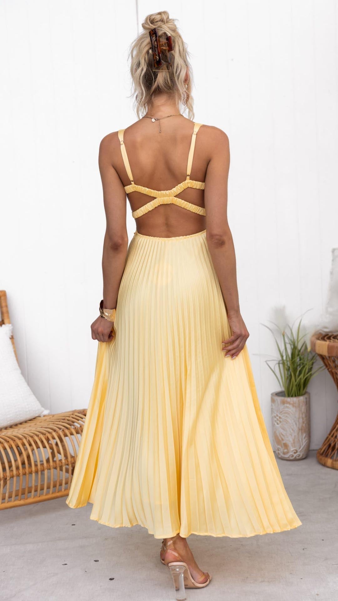 Aby™ | Robe Maxi Plissée Jaune à Décolleté en V
