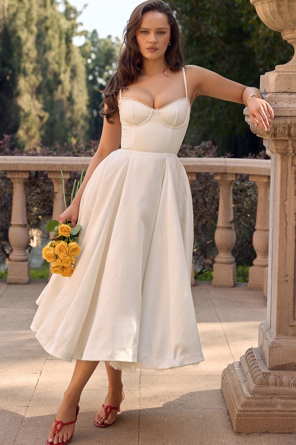 Minerva - Robe Princesse de Luxe à Bretelles Spaghetti