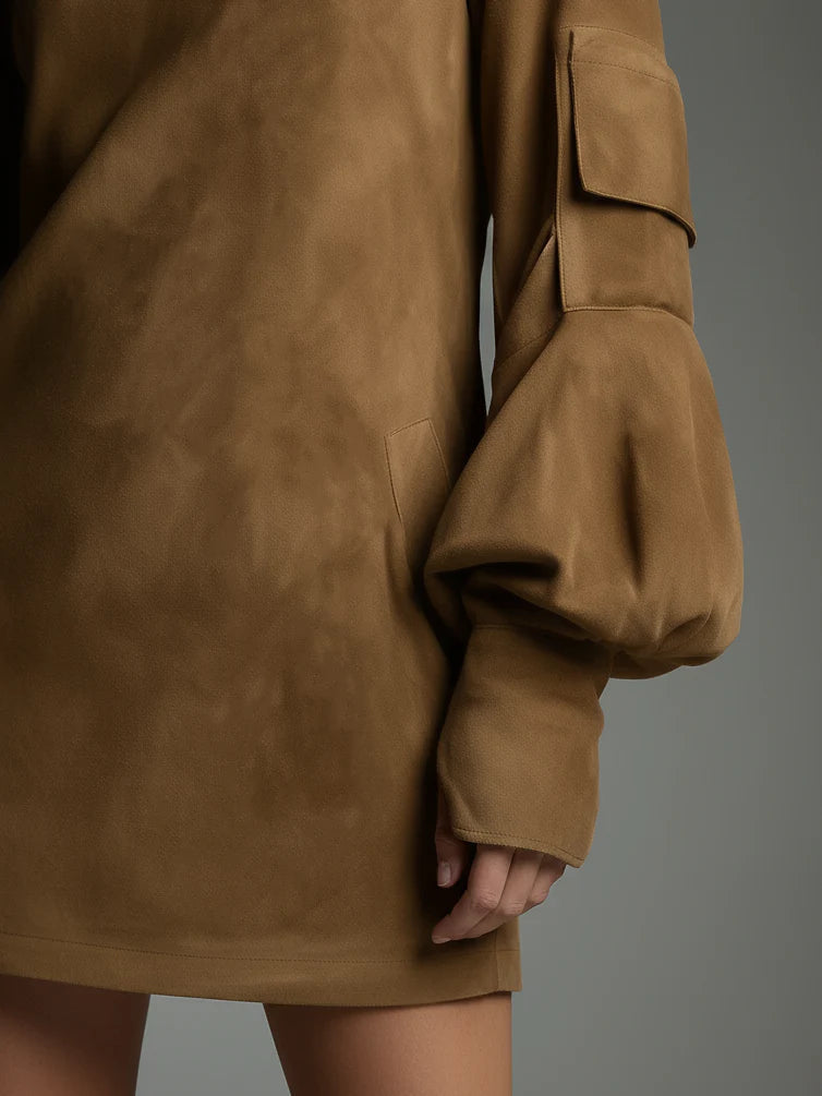 Beli | Robe mini en daim ample avec col montant