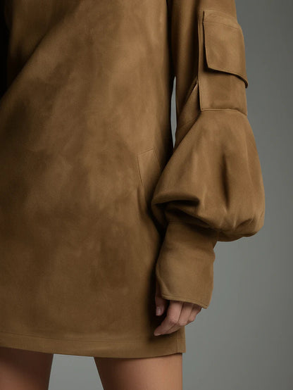 Beli | Robe mini en daim ample avec col montant