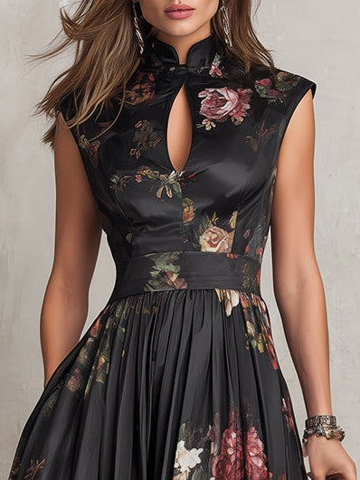 Patricia | Robe Midi Plissée en Satin Noir avec Fleurs