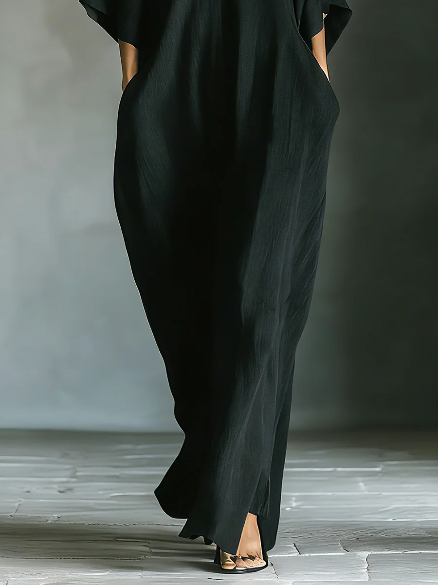 Alessandra • Robe Longue Noire Oversize avec Manches Kimono