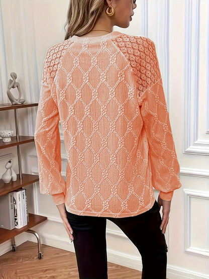 Ivy – Blouse avec Détails de Boutons en Oeillet
