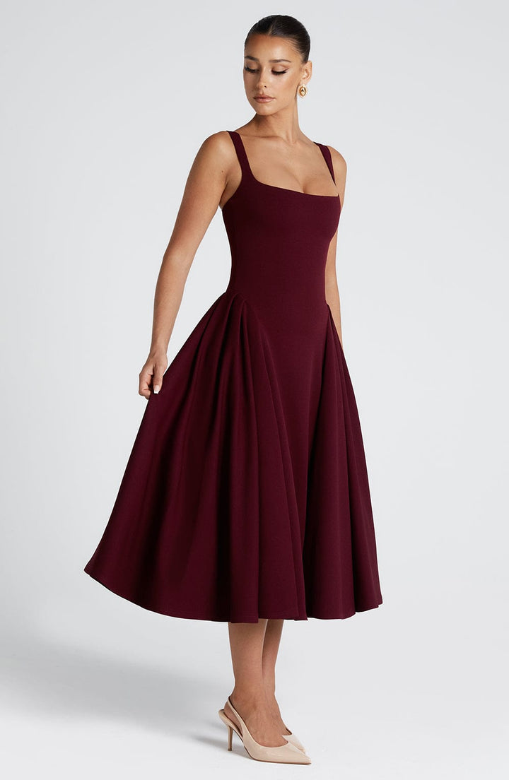 Betty | Robe Midi en Laque Cerise