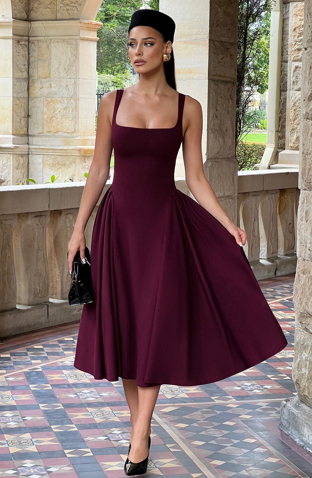 Betty | Robe Midi en Laque Cerise