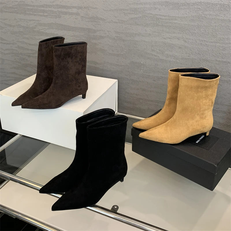 Bottes Maria – Bottes Élégantes en Suède Marron
