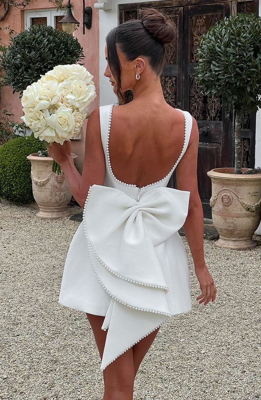 Mini Robe – Élégance avec des accents raffinés