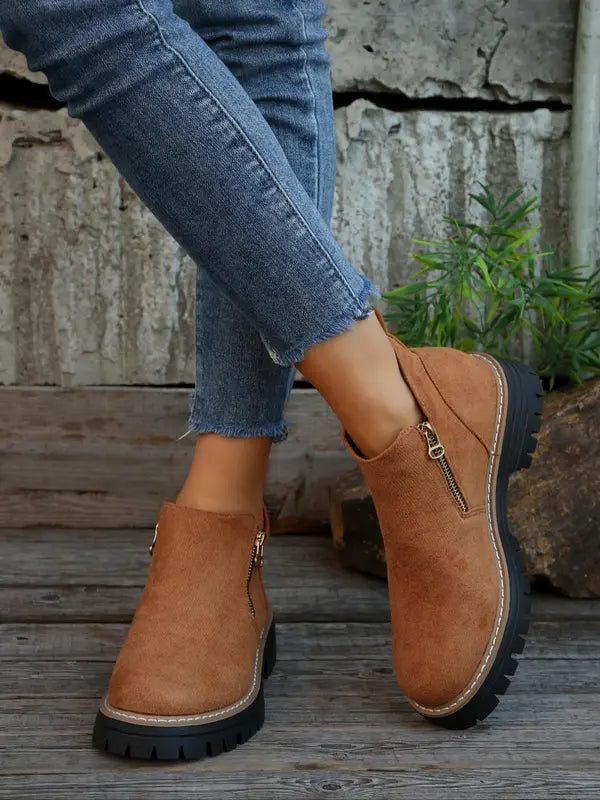 Klara - Bottes Urbaines Résistantes