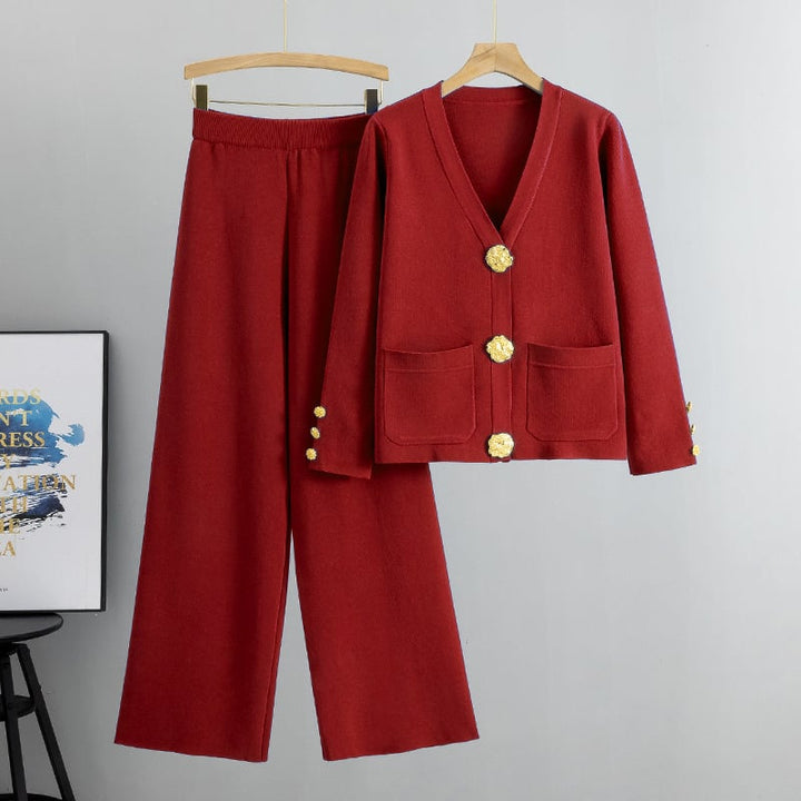 AZARIA – COSTUME PANTALON EN LAINE AVEC BOUTONS EN MÉTAL