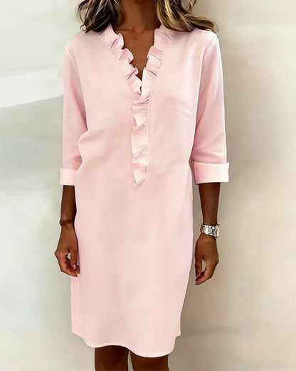 Robe Unie à Volants avec Col en V