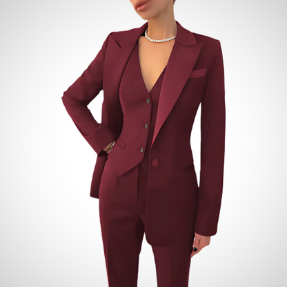 Ensemble femme trois pièces sur mesure