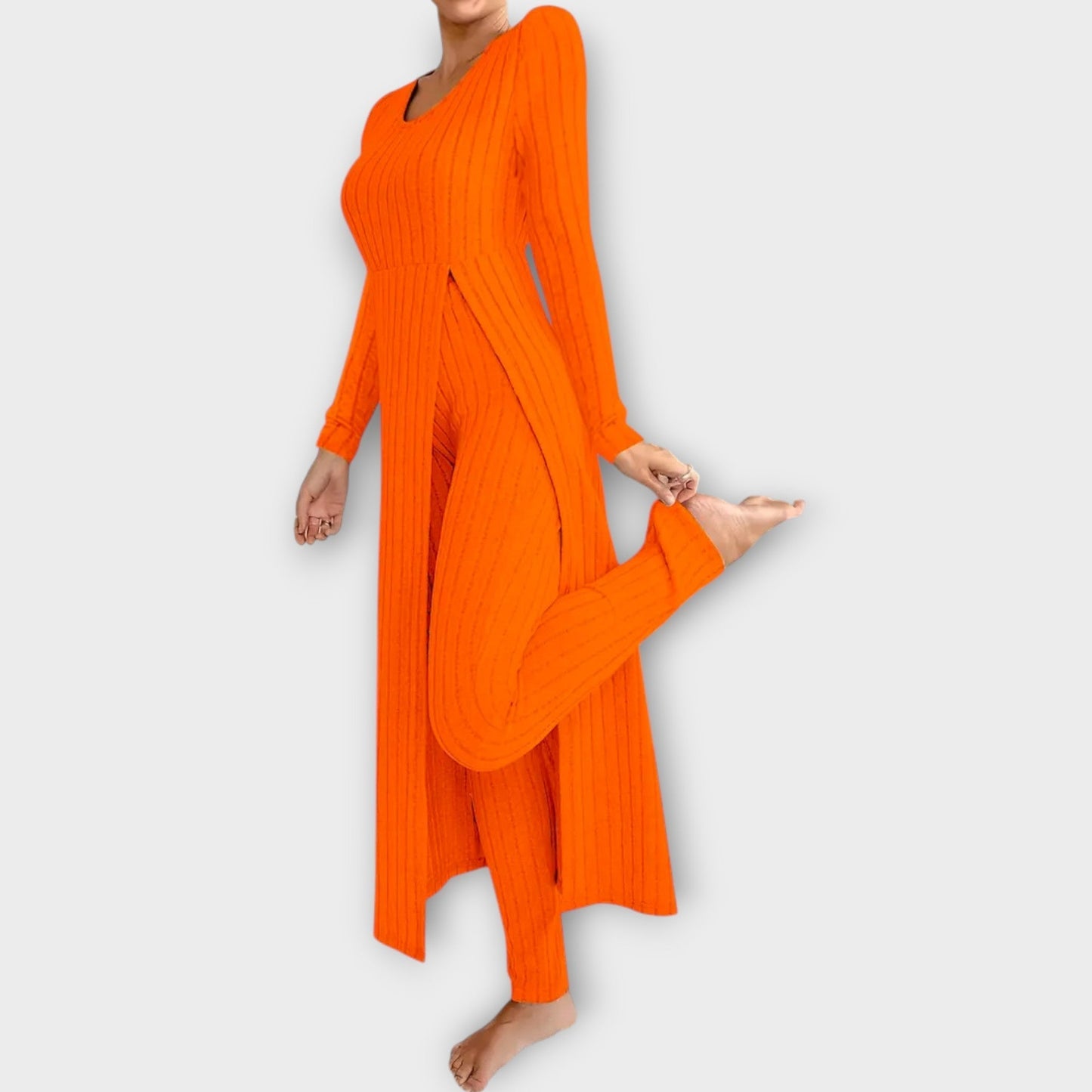 Ensemble de détente en tricot côtelé avec tunique fendue