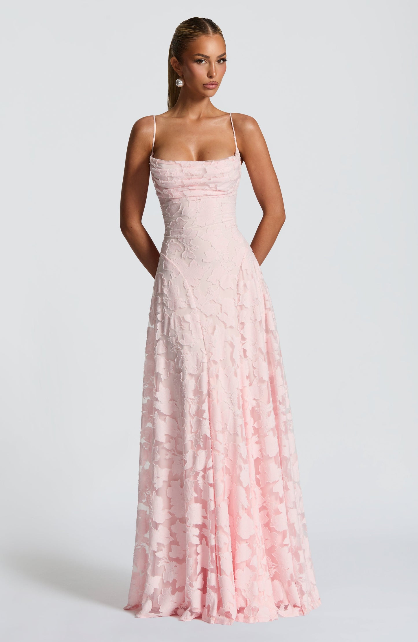 Alona - Robe Maxi à Corset en Dentelle Élégante