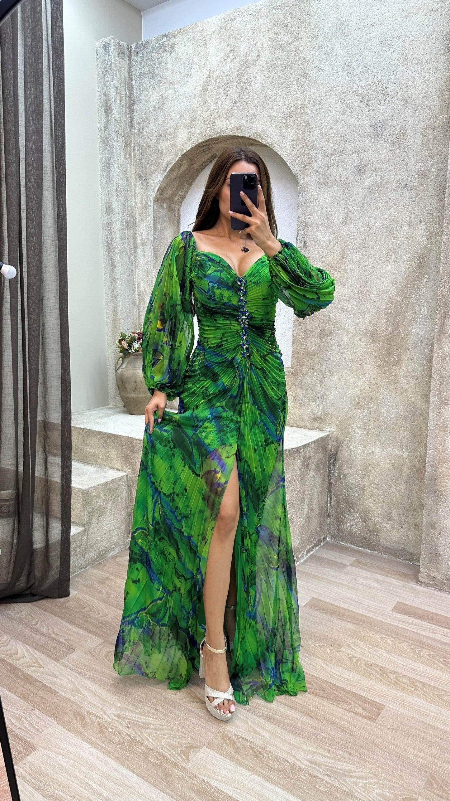 Robe de Soirée Plissée - Élégance Intemporelle