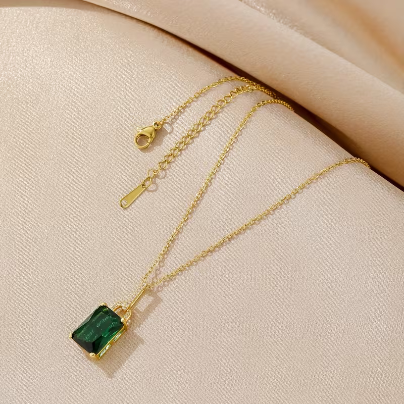 Collier Luxe Émeraude