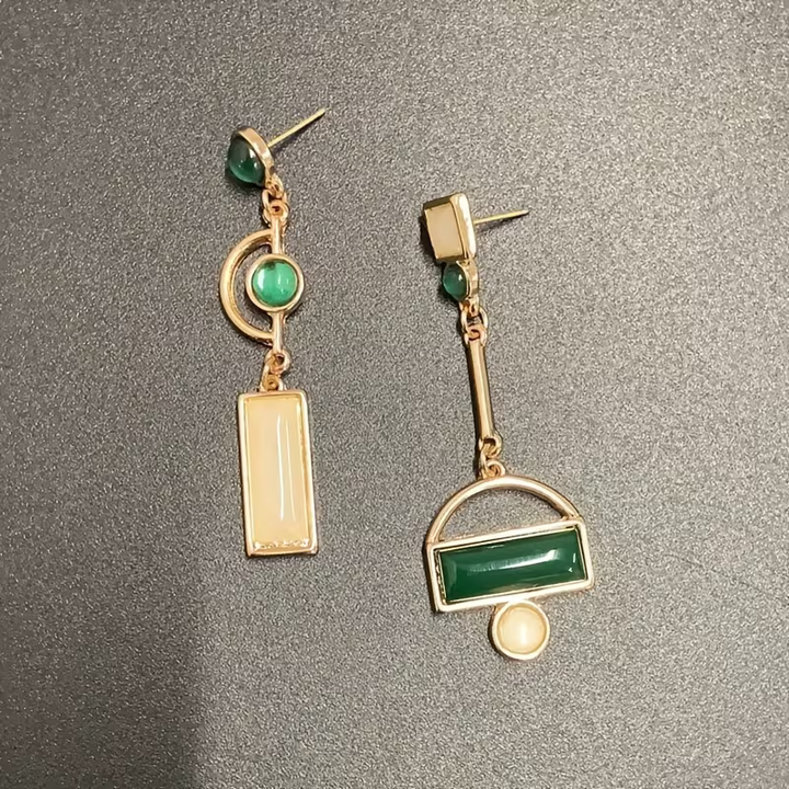 Boucles d'oreilles en géométrie émeraude