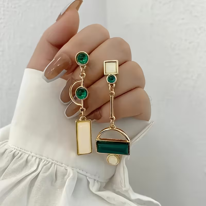 Boucles d'oreilles en géométrie émeraude