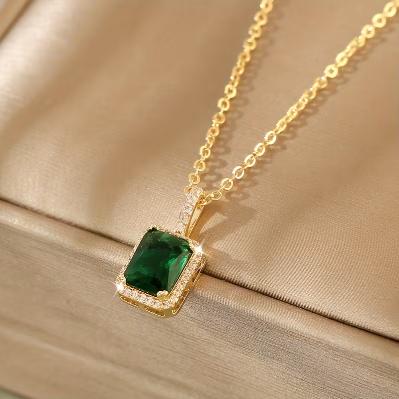 Collier Émeraude Grâce