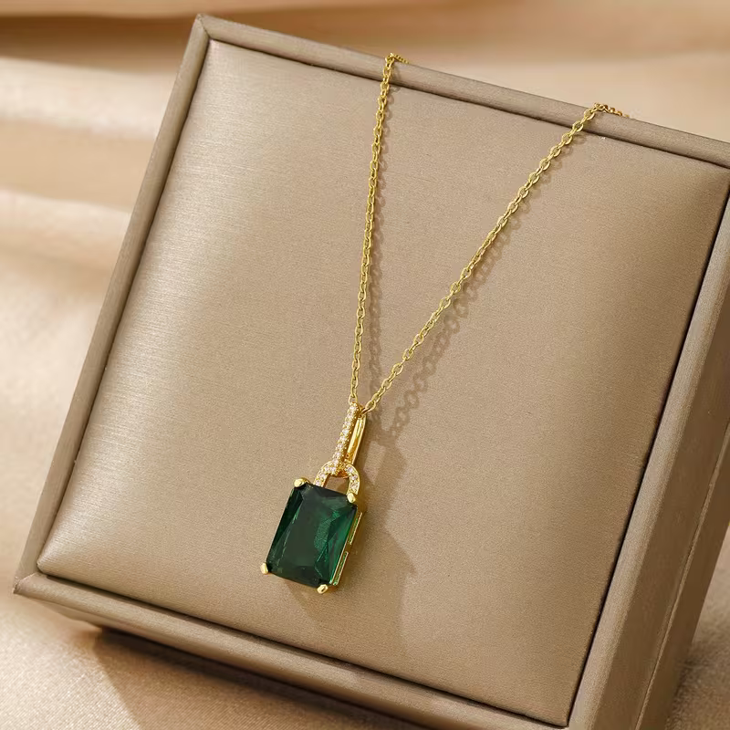 Collier Luxe Émeraude