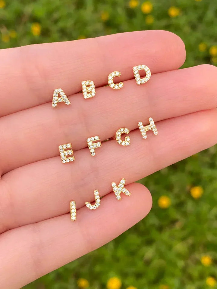 Boucle d'oreille Initiale, 1 pc. | Or 16k
