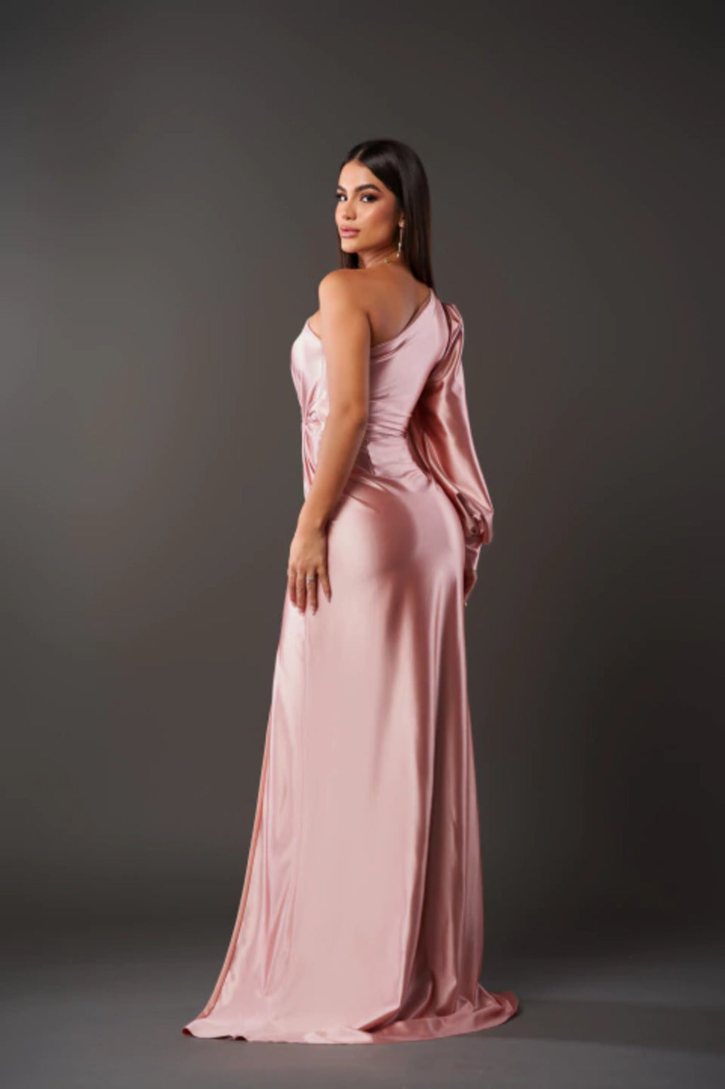 Isabelle - Robe Élégante avec Finesse
