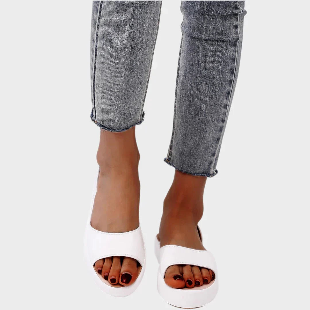 Assise - Sandales Chic et Lisses