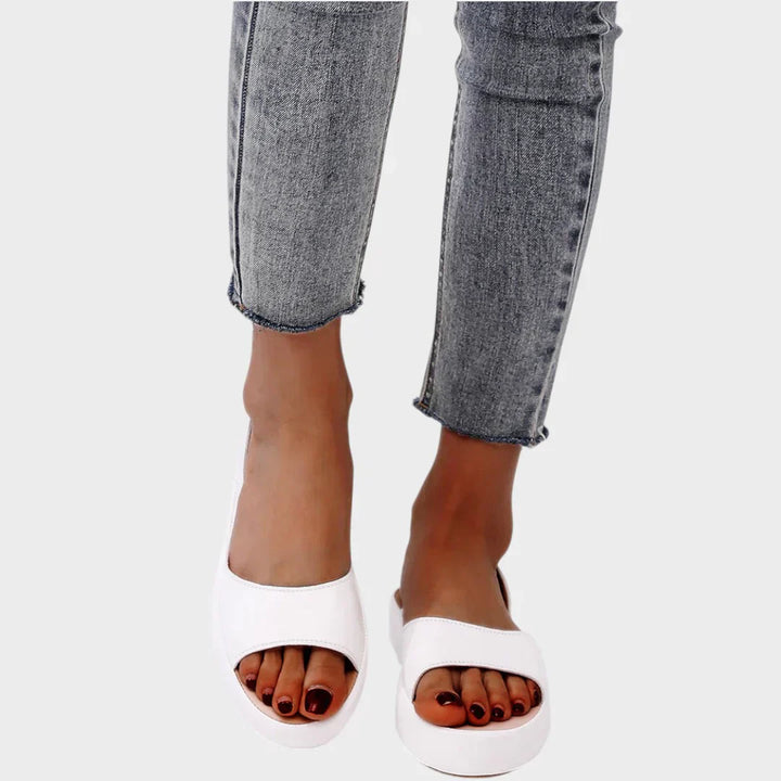 Assise - Sandales Chic et Lisses