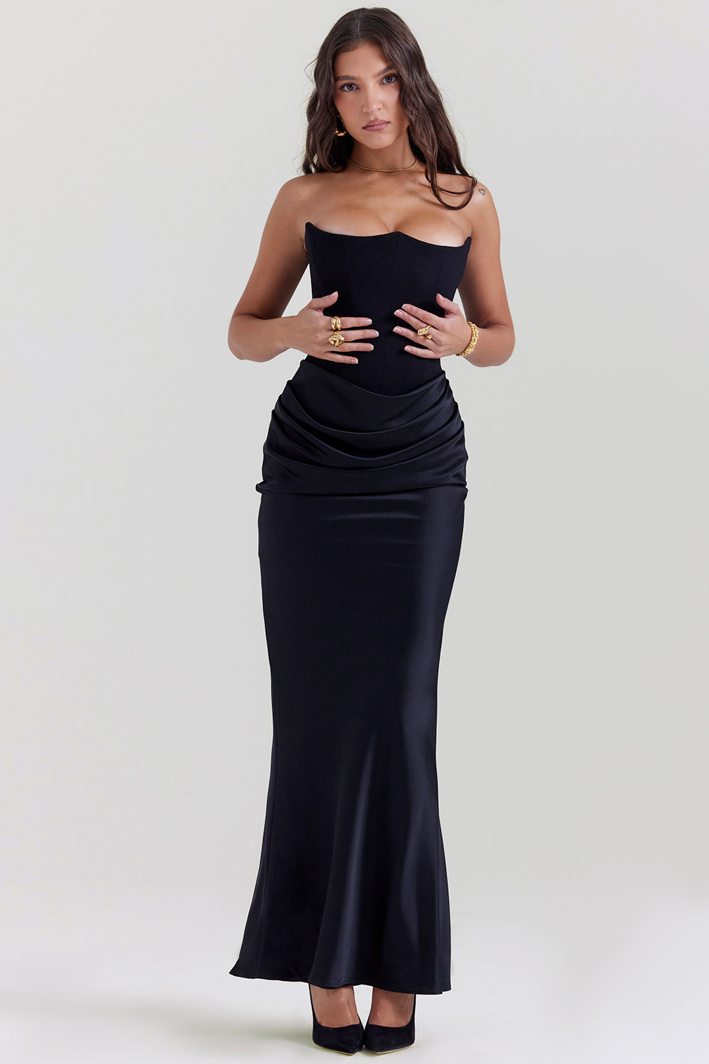 Paloma - Robe Maxi Élégante en Satin Sans Manches