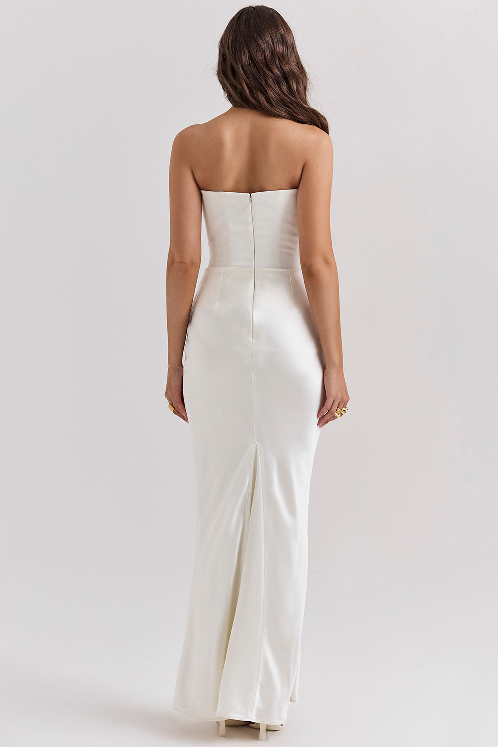 Paloma - Robe Maxi Élégante en Satin Sans Manches