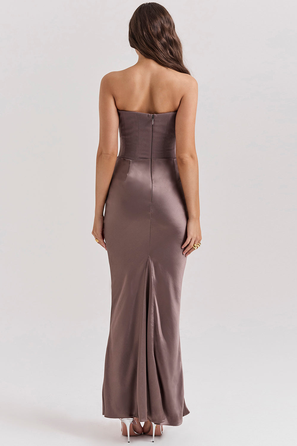 Paloma - Robe Maxi Élégante en Satin Sans Manches