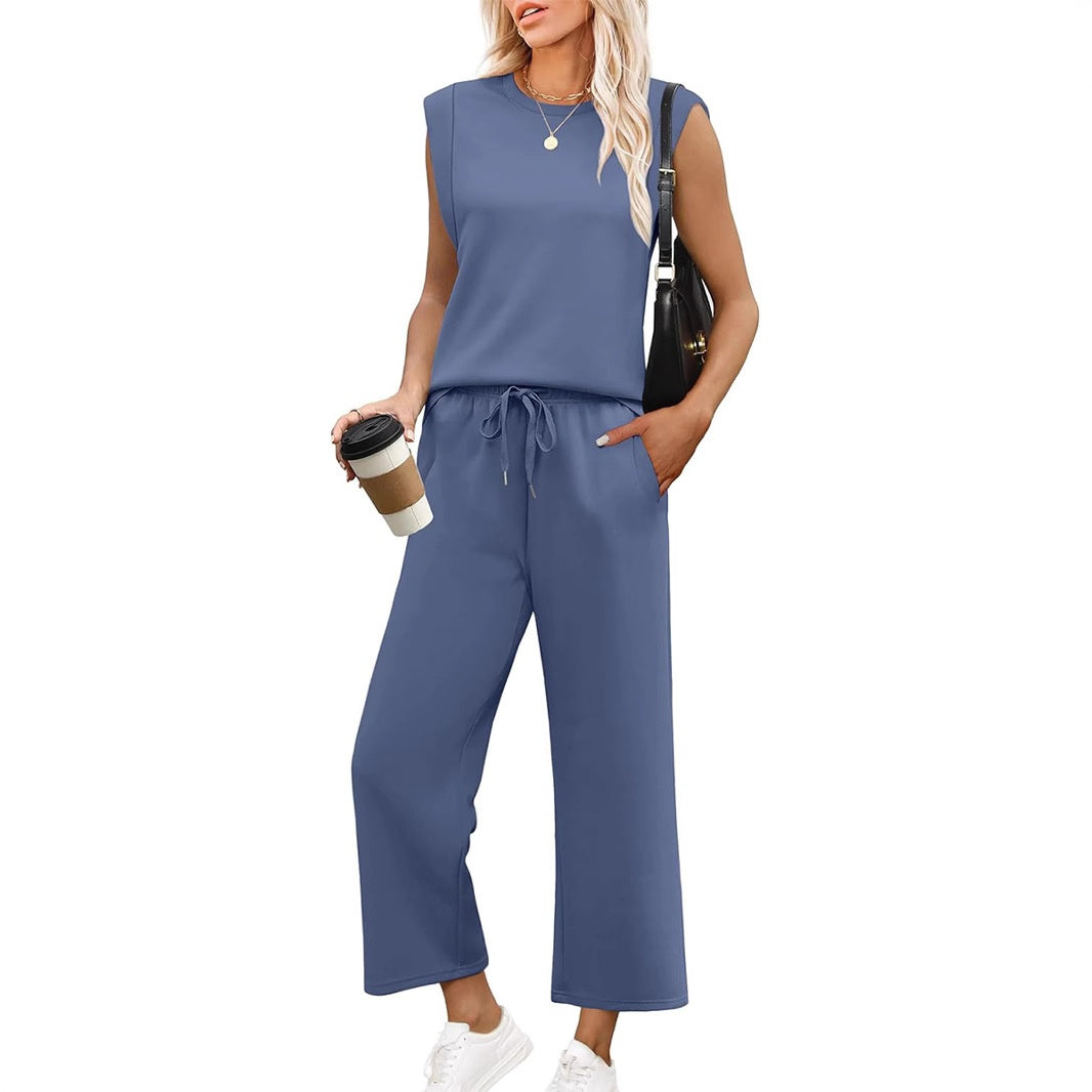 AVALINA – TOP SANS MANCHES CASUAL & PANTALONS CROPPED AMPLE